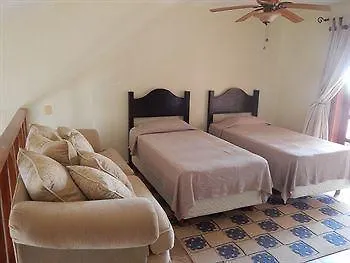Отель B And B Lux Villa Paraiso