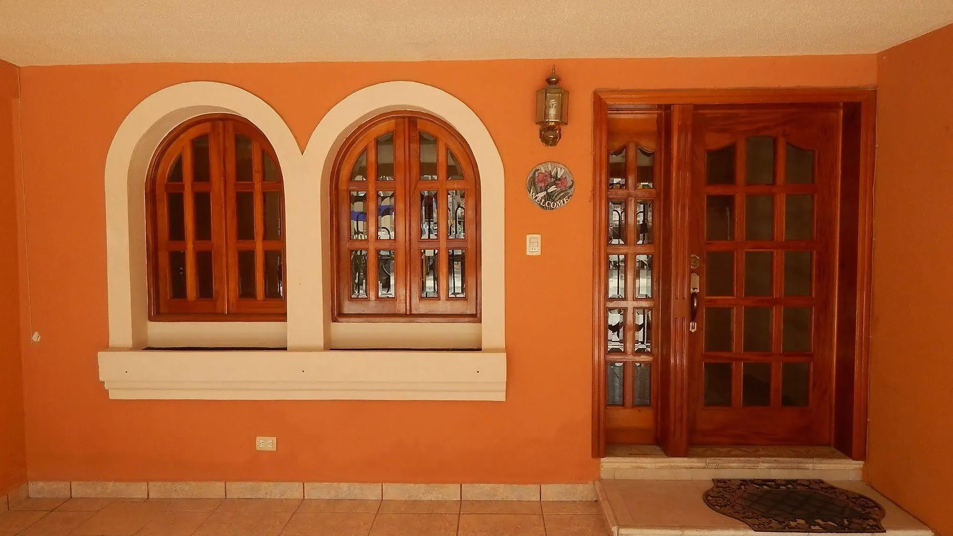 Отель B And B Lux Villa Paraiso